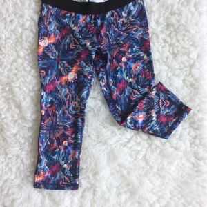 Soffe low rise 3/4 length legging